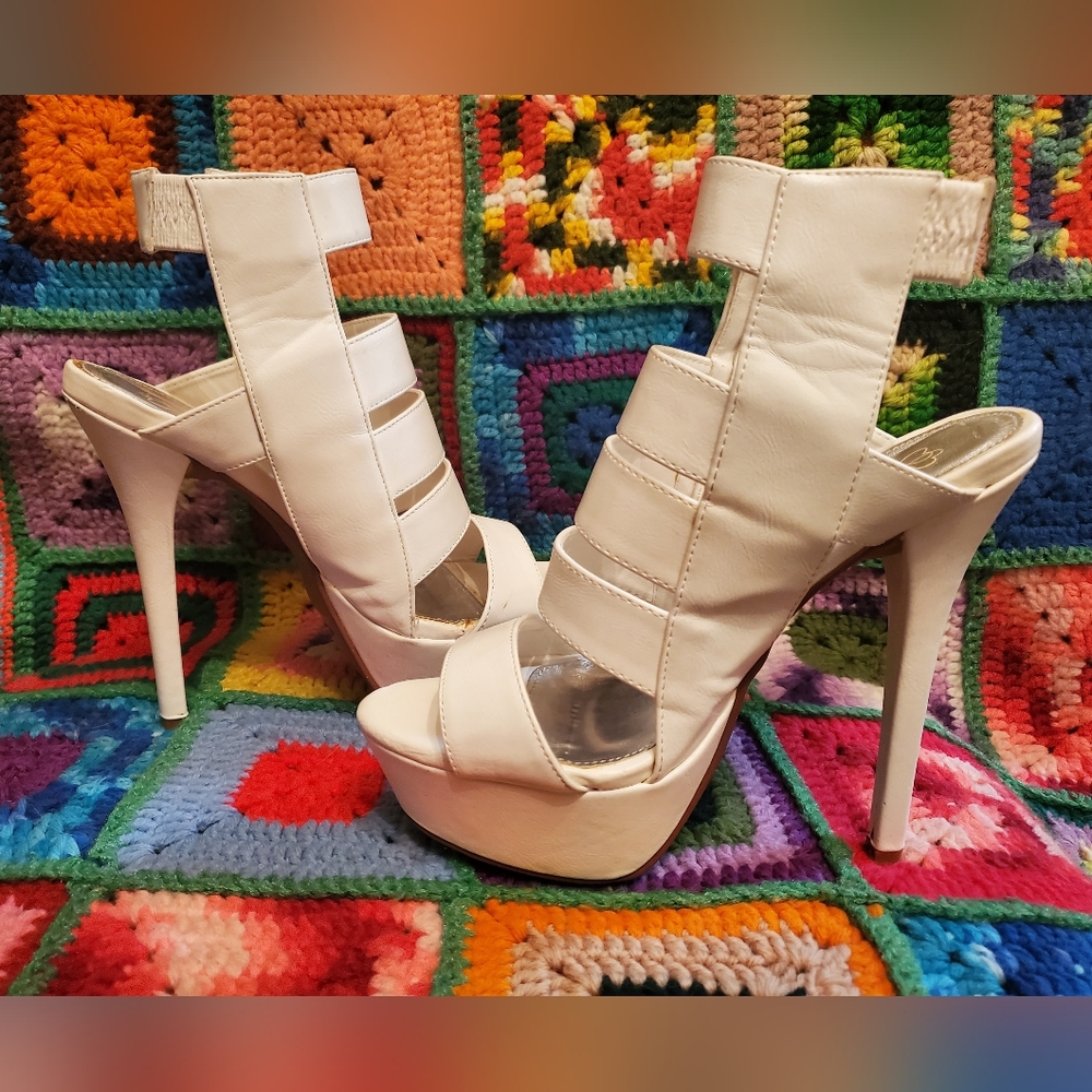 DBDK Women's White Leatherette Open Toe Strappy Platform 6" Stilettos Size 8.5